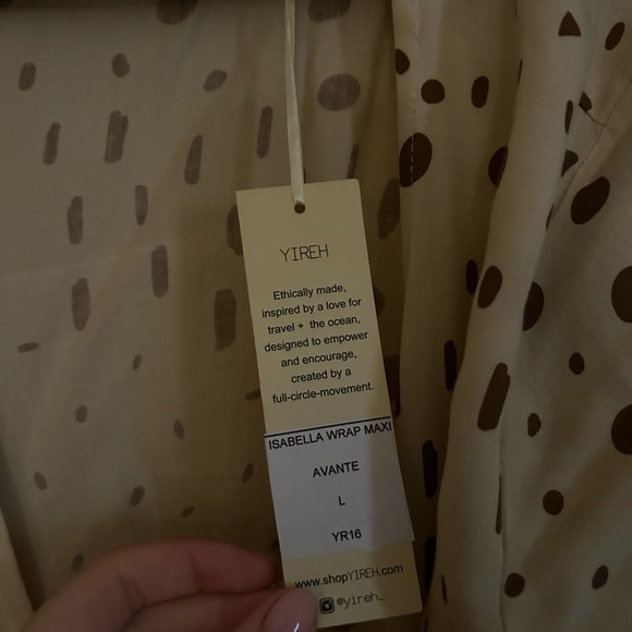 YIREH Isabella Wrap Dress in size large Avante print maxi length New with tags - Picture 6 of 7